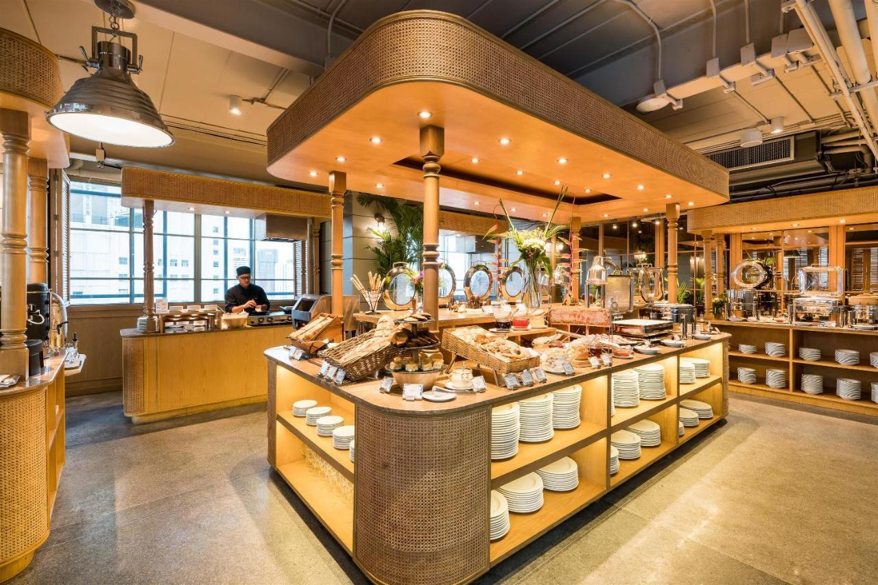 Akara Hotel Бангкок Экстерьер фото A buffet in Hong Kong